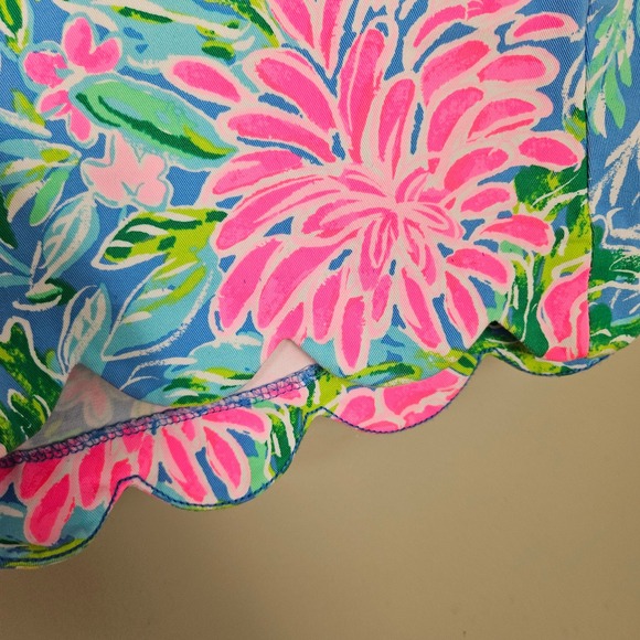 Lilly Pulitzer Buttercup Stretch Shorts sz 10 Zanzibar Blue Pink‎ Scallop - Picture 2 of 6